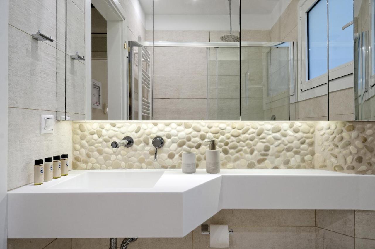 The Fancy Philosopher Apartment Atene Esterno foto