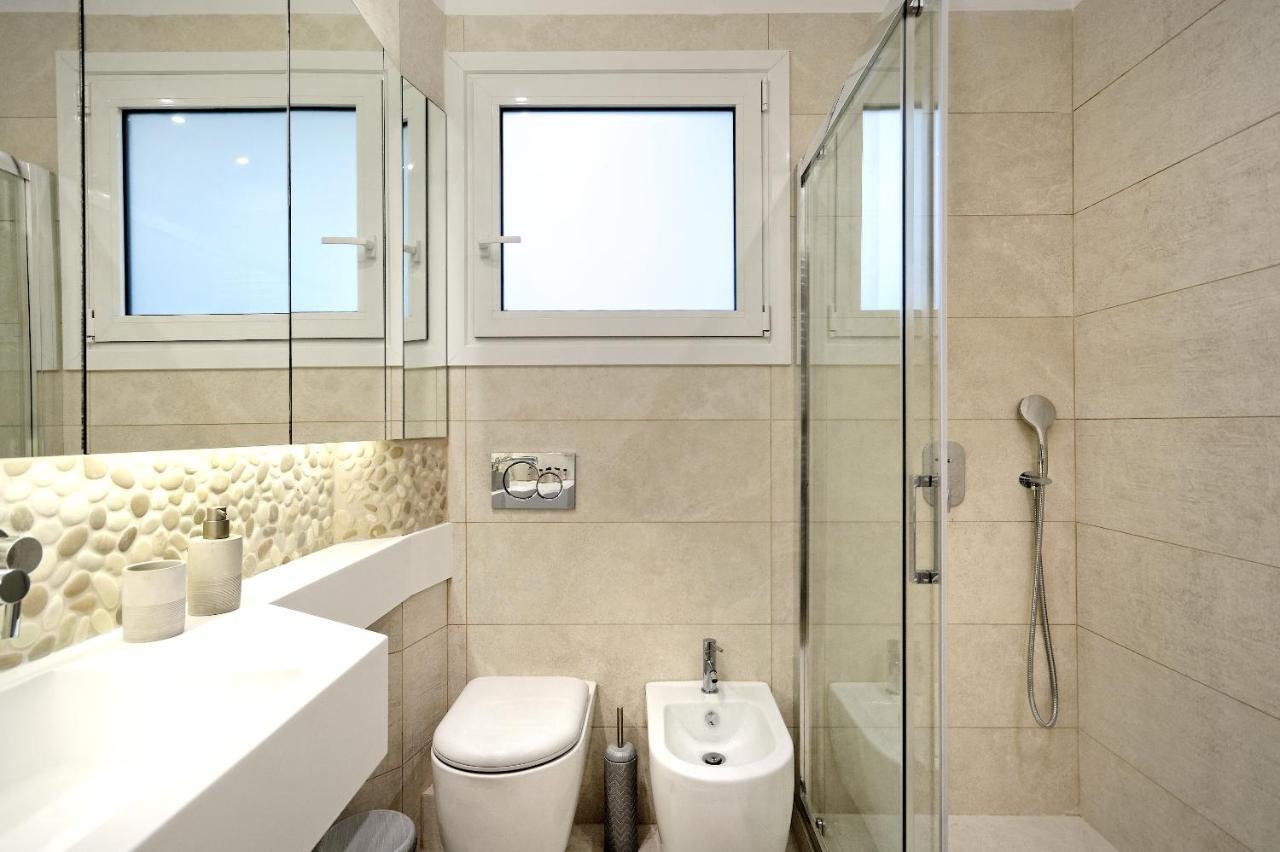 The Fancy Philosopher Apartment Atene Esterno foto