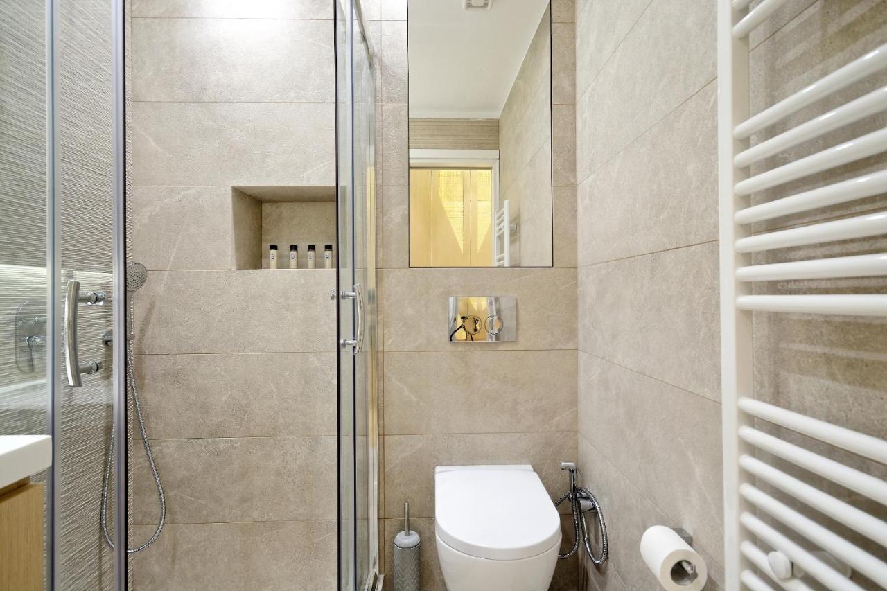 The Fancy Philosopher Apartment Atene Esterno foto